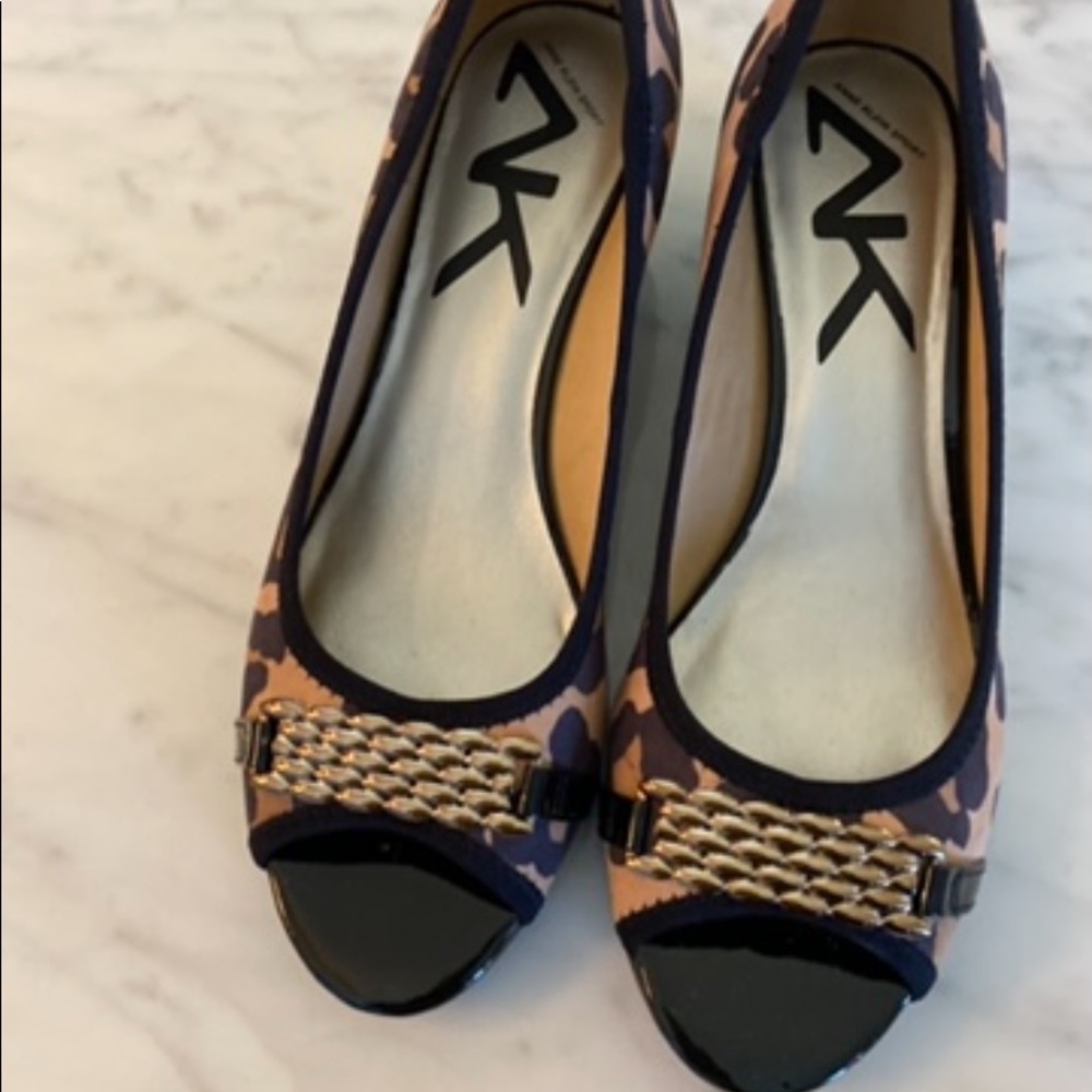 Beautiful And Klein shoes size 8. Never worn